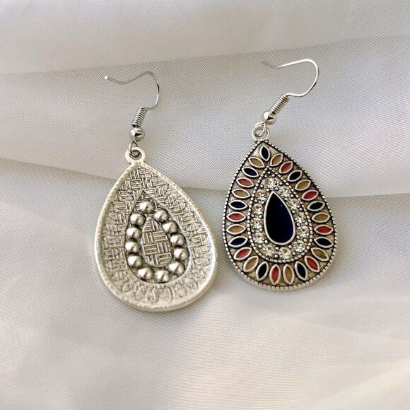 5 for $25 BLUE TEAR DROP EARRINGS - Picture 3 of 4